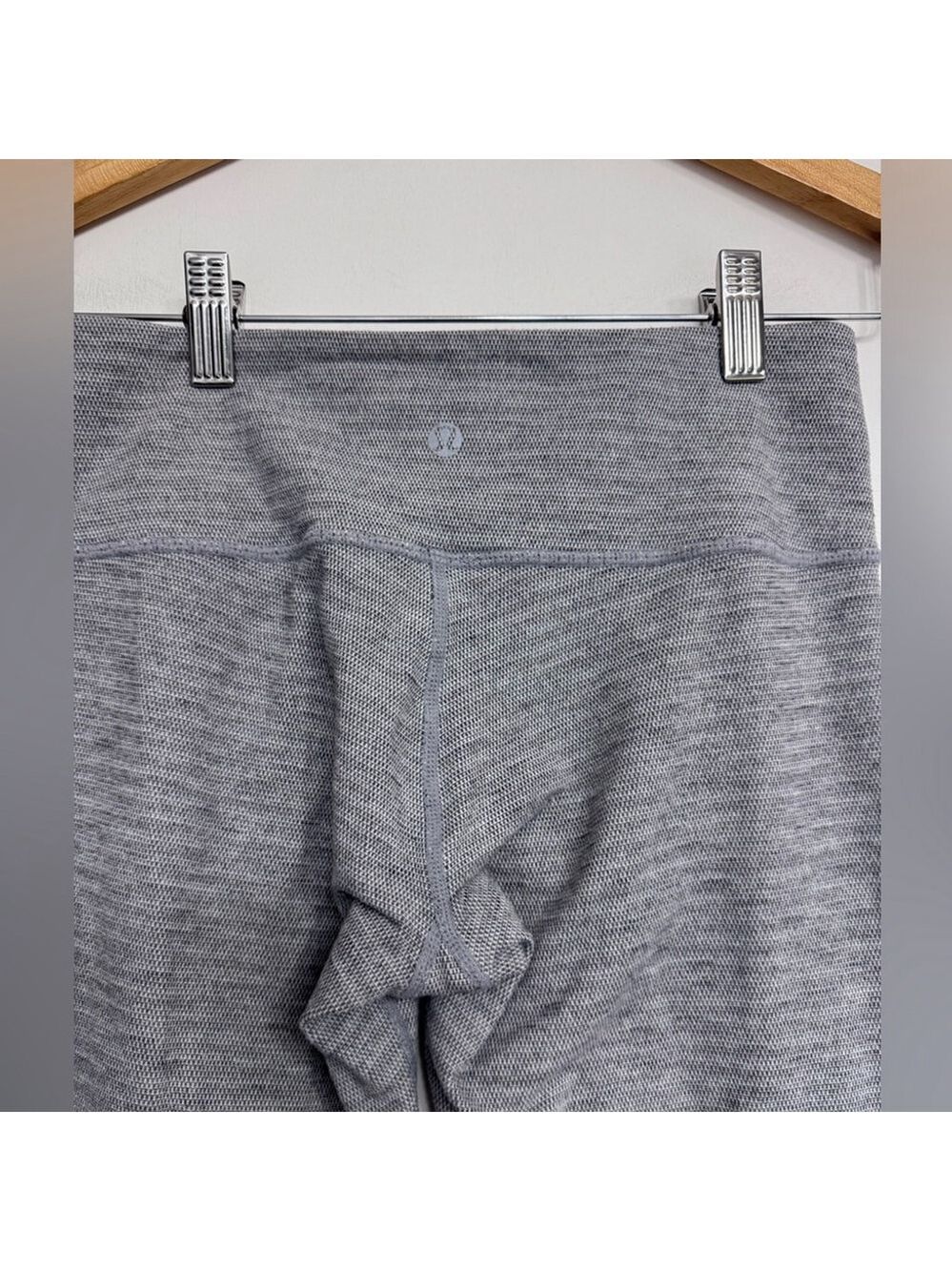 Lululemon Gray Seamless Leggings Size 4 - Picture 5 of 9